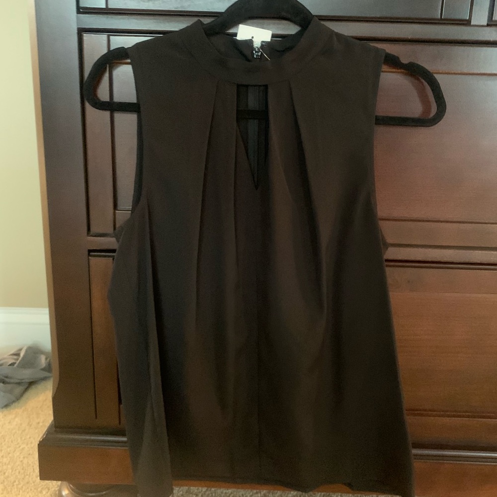 NWT Black sleeveless Top
